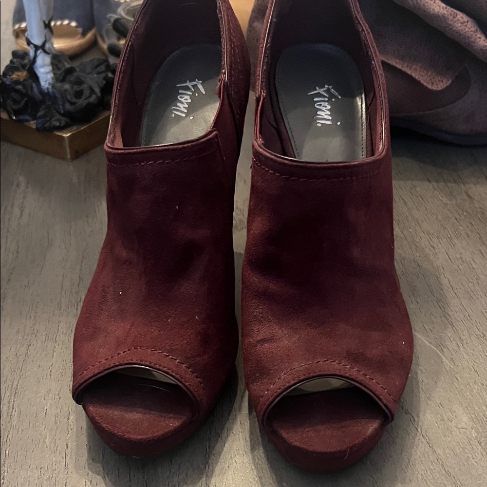 FIONI Clothing Women's Dark Red Peep Toe Heels